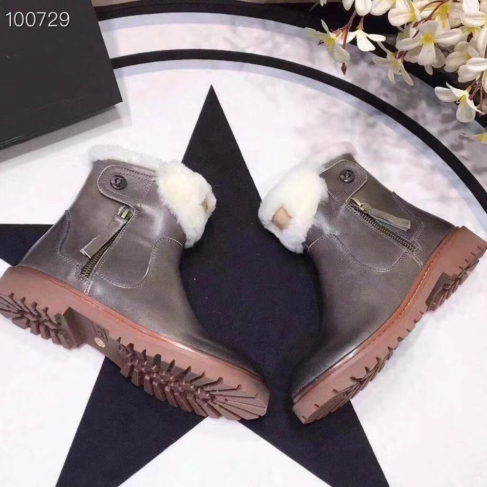 UGG 클래식 업그레이드 2.0 퍼 앤 스웨이드 여성 001-286375