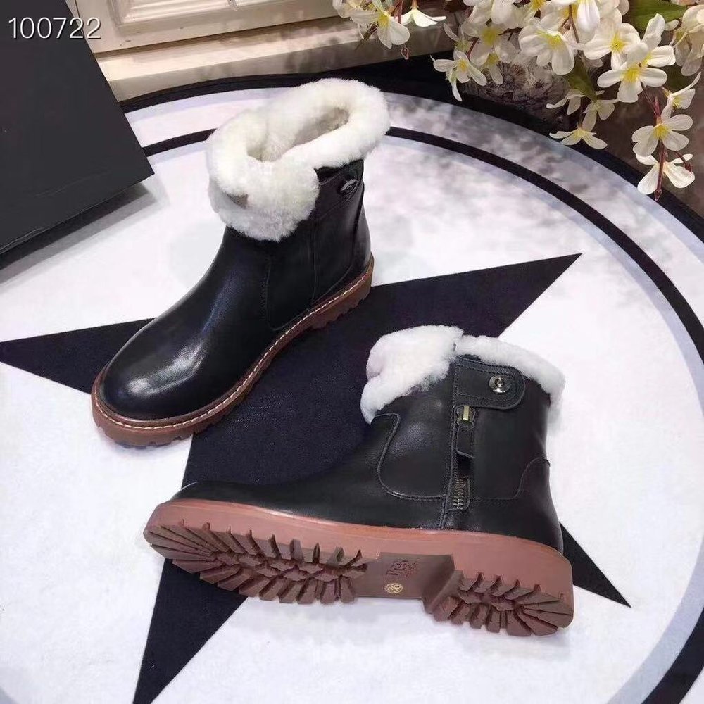 UGG 클래식 업그레이드 2.0 여성 스노우부츠 001-286376