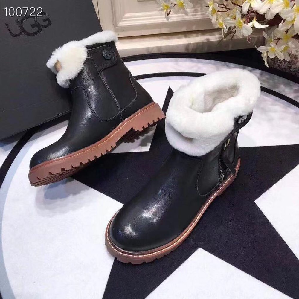 UGG 클래식 업그레이드 2.0 여성 스노우부츠 001-286376
