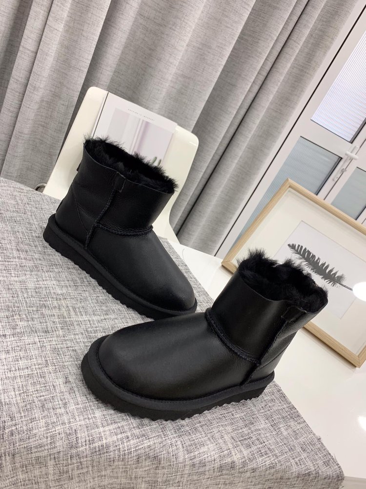 UGG 가죽 털 일체형 여성 부츠 001-286380