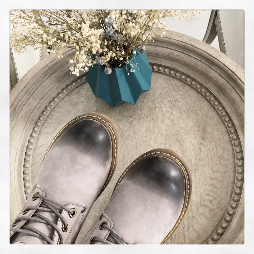 UGG 하이버전 숏부츠 스웨이드 울 혼방 001-286385