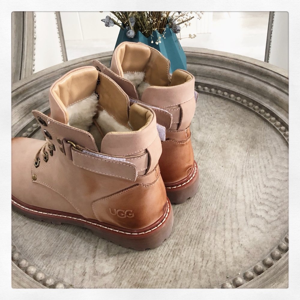 UGG 하이버전 스웨이드 부츠 001-286388