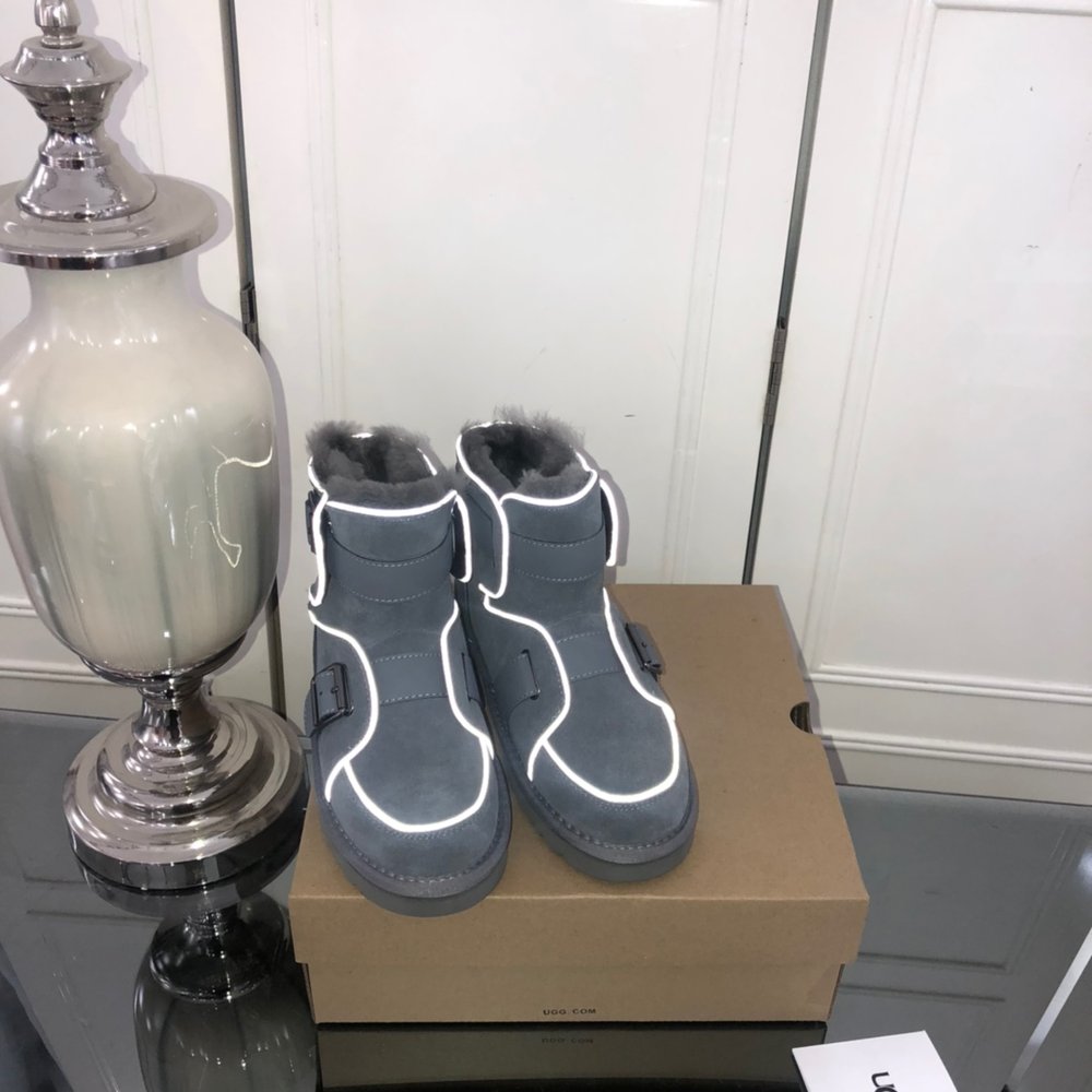 UGG 야광 스노우부츠 프리미엄 001-286389
