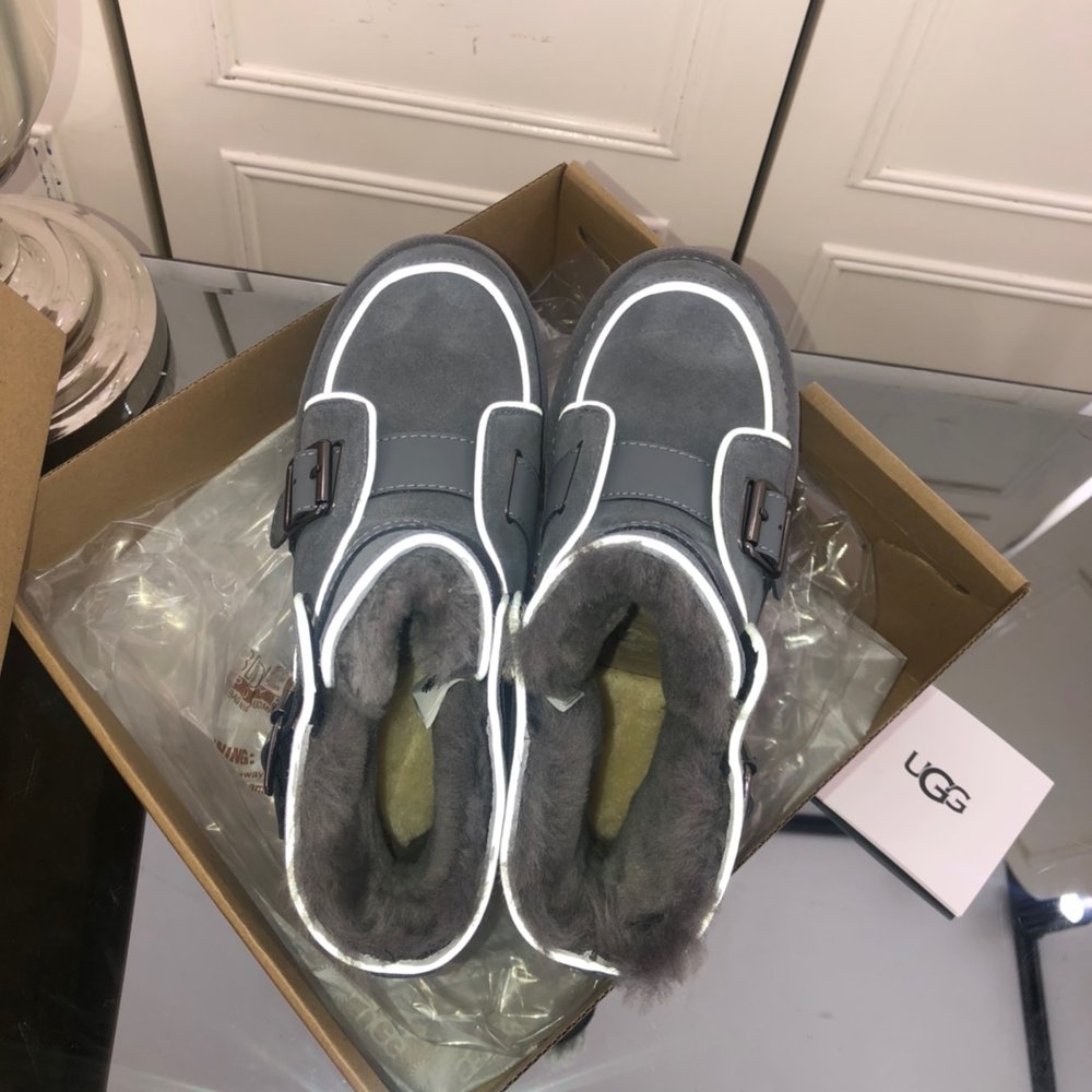 UGG 야광 스노우부츠 프리미엄 001-286389