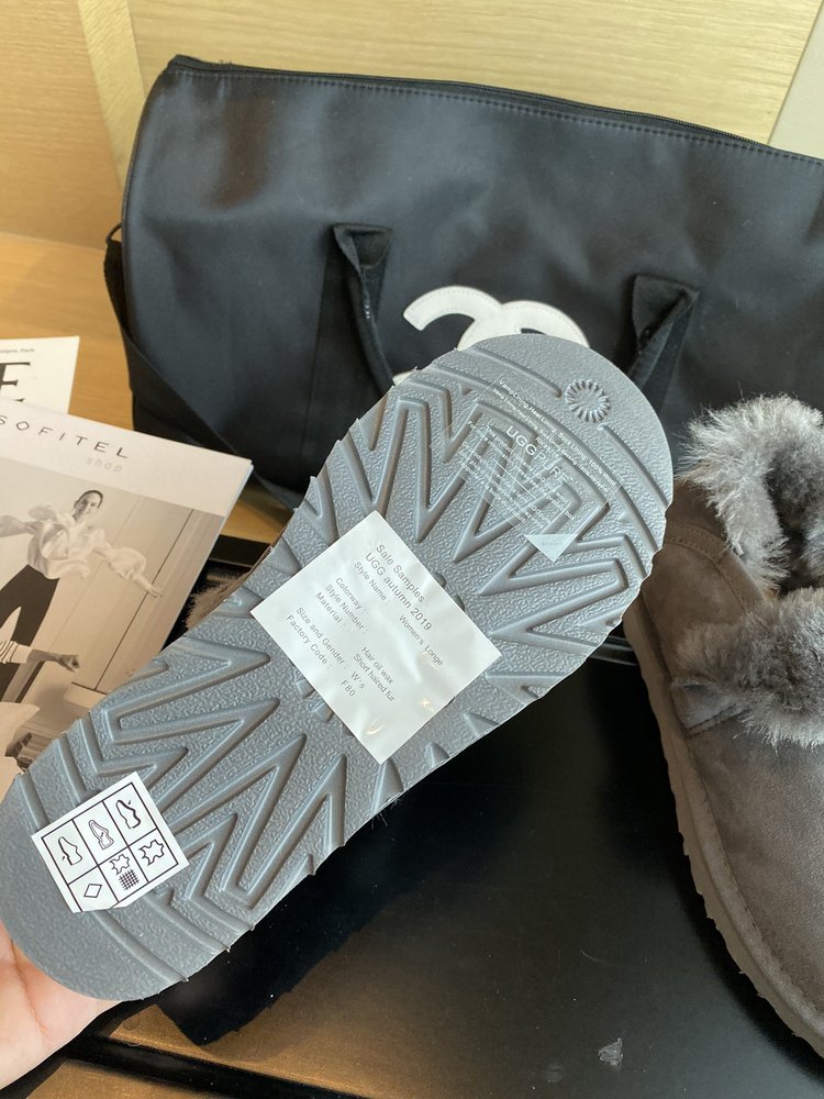 UGG 최고 버전 양모피 일체형 스노우부츠 001-286398