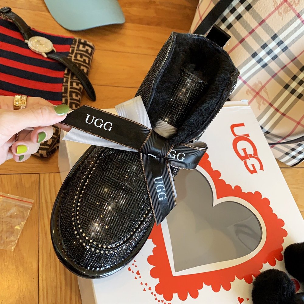 풀 스팽글 털폼폼 리본 UGG 부츠 001-286409