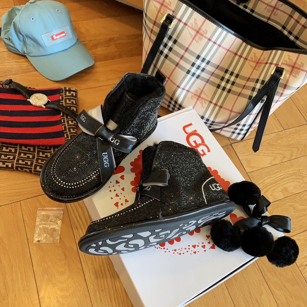 풀 스팽글 털폼폼 리본 UGG 부츠 001-286409