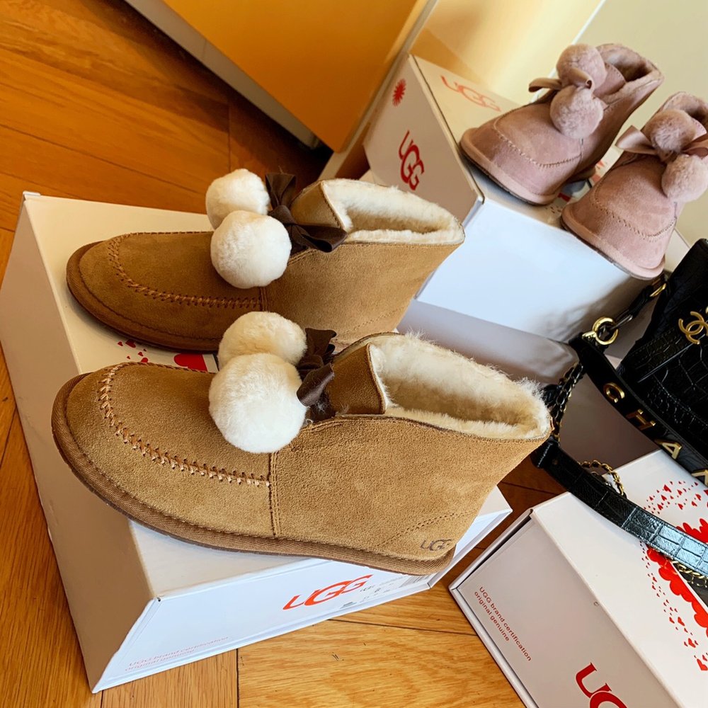 UGG 케일린 캐주얼 스니커즈 001-286410