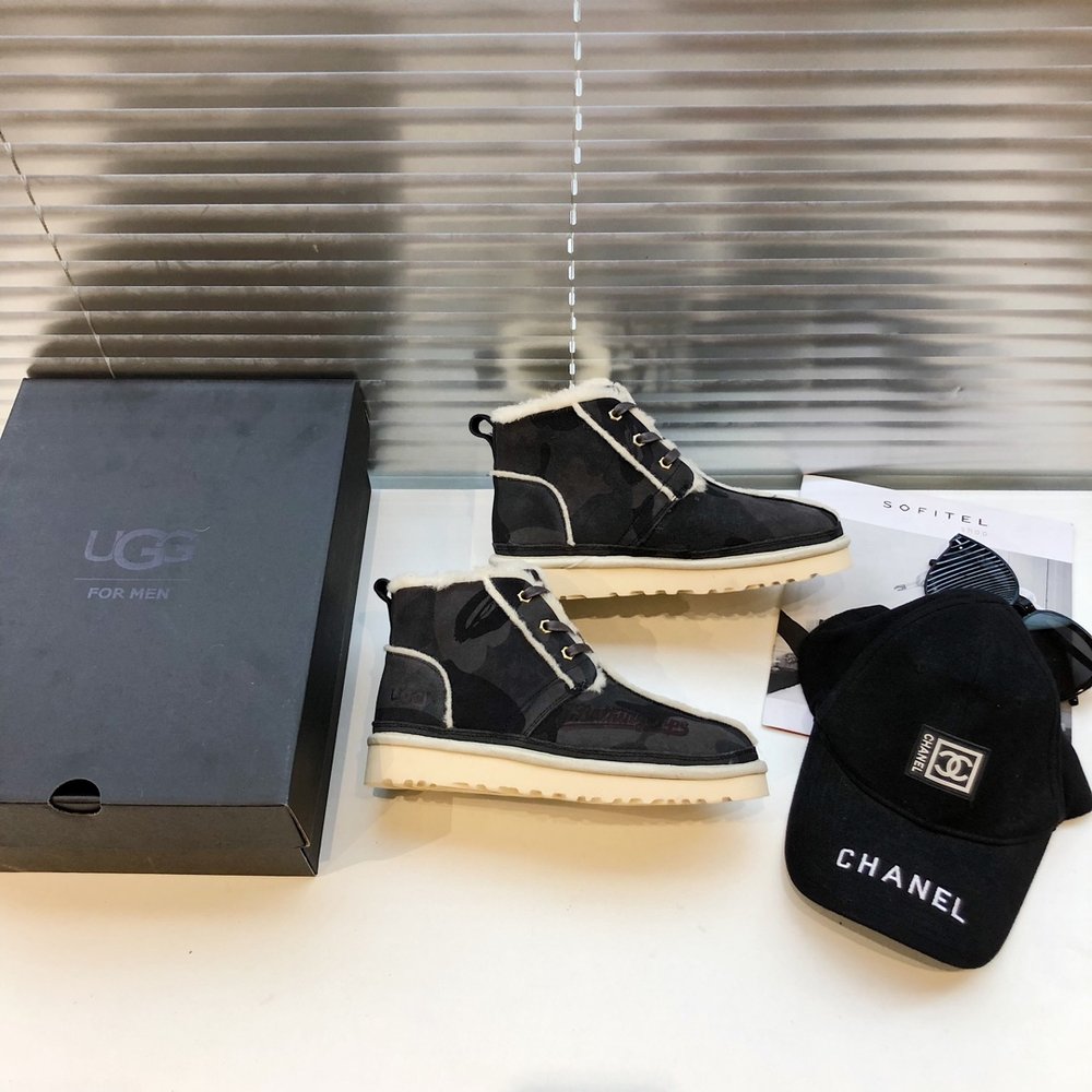 BAPE x UGG 콜라보 커플 방한화 001-286422
