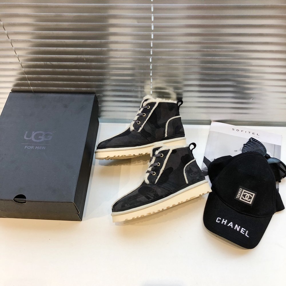 BAPE x UGG 콜라보 커플 방한화 001-286422