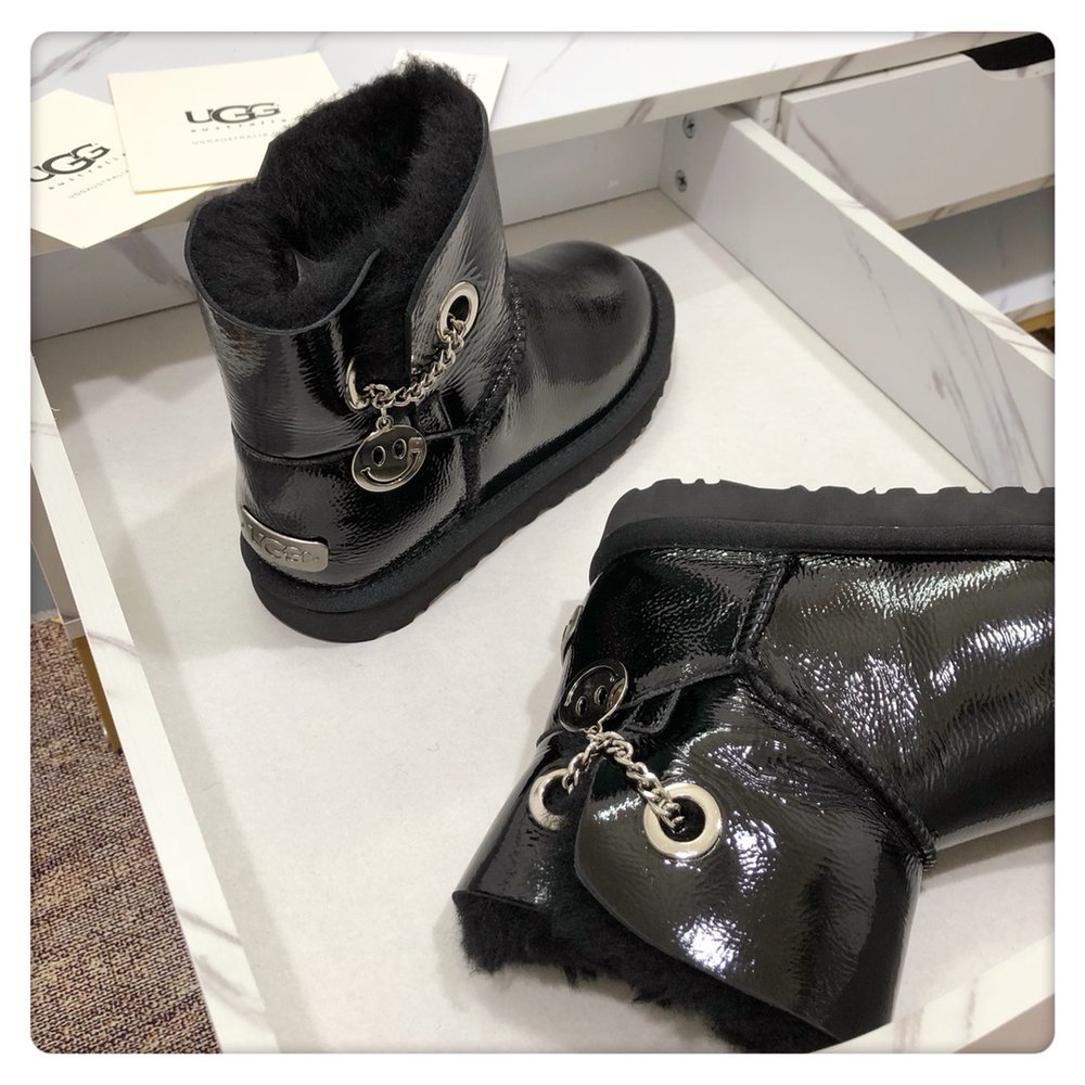 UGG 체인 스마일 스노우부츠 호주 양모피 001-286436