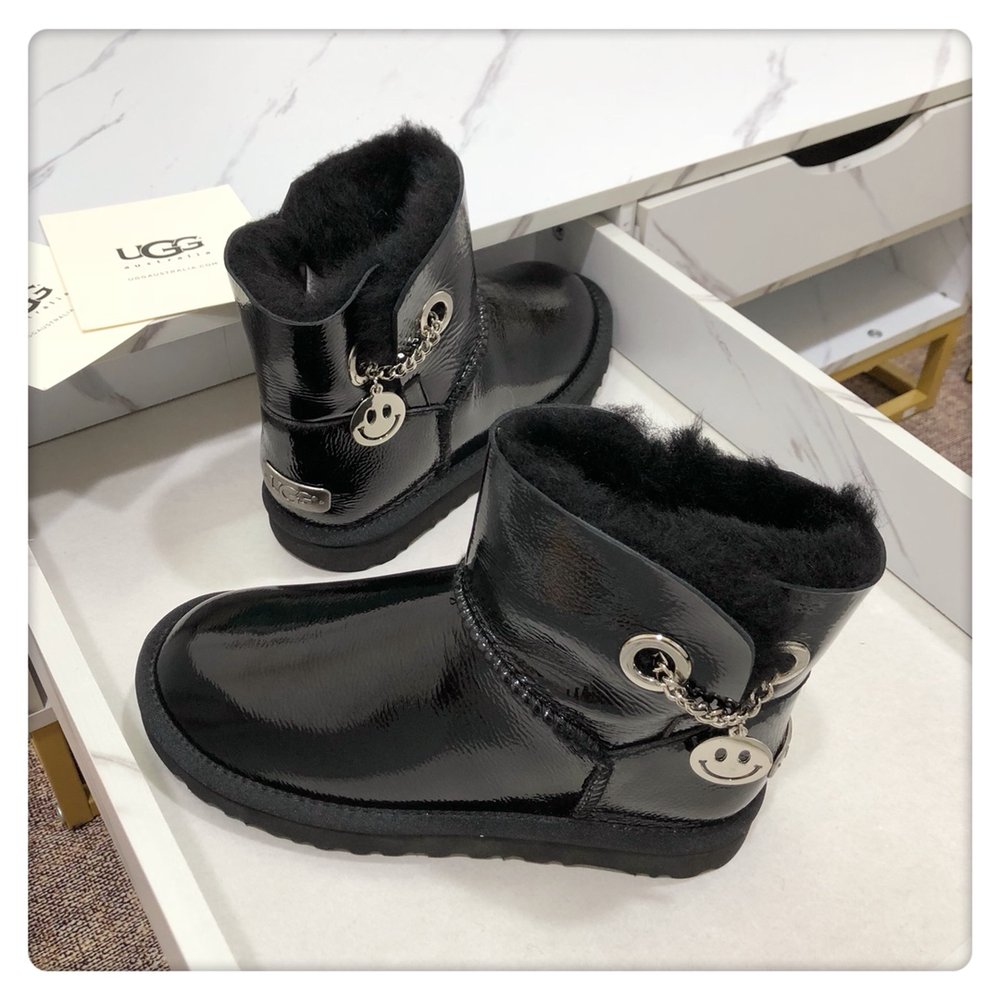 UGG 체인 스마일 스노우부츠 호주 양모피 001-286436