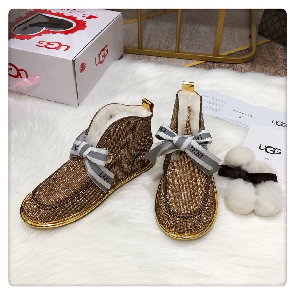 반짝이는 야광 2세대 털볼 리본 2WAY UGG 여성 001-286448