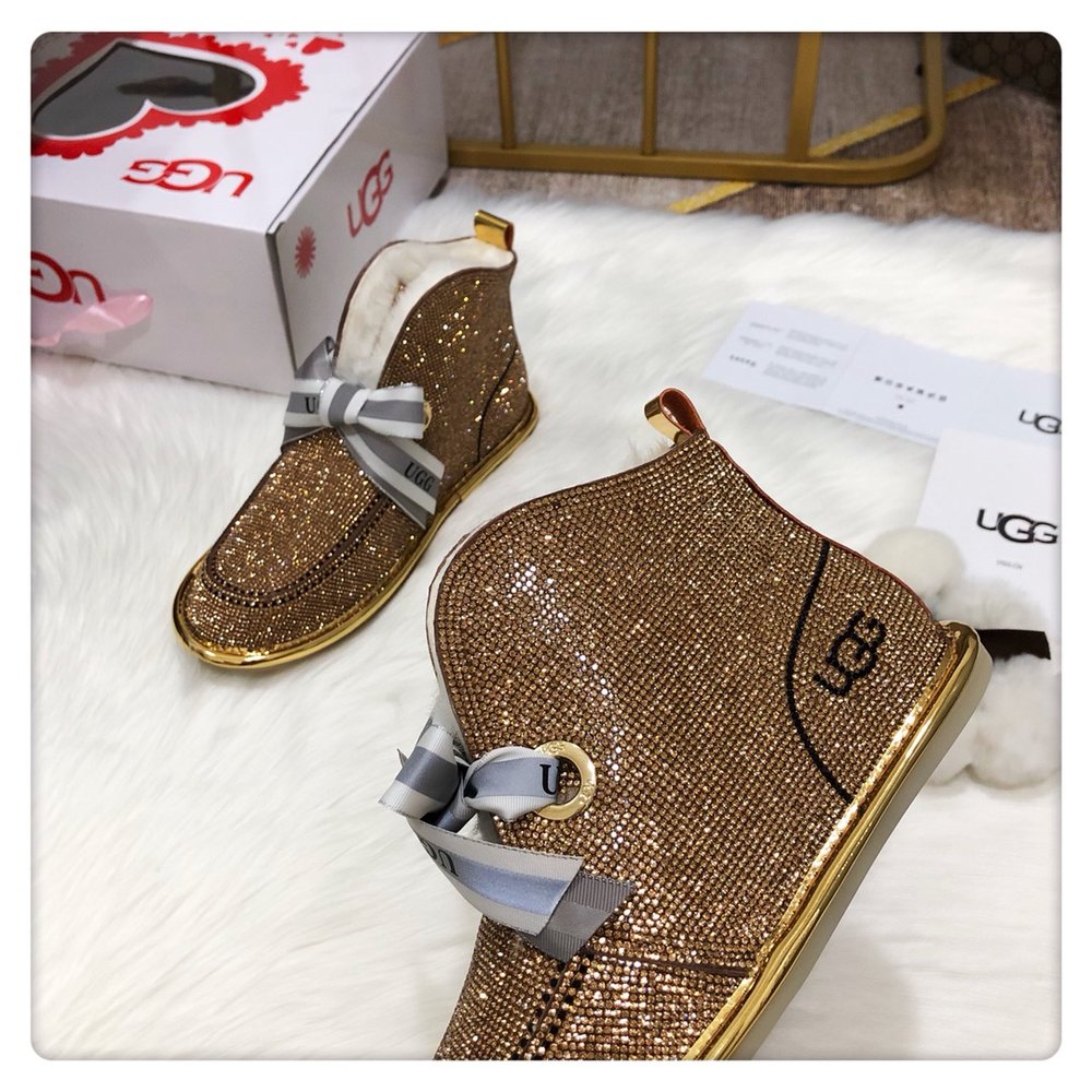반짝이는 야광 2세대 털볼 리본 2WAY UGG 여성 001-286448