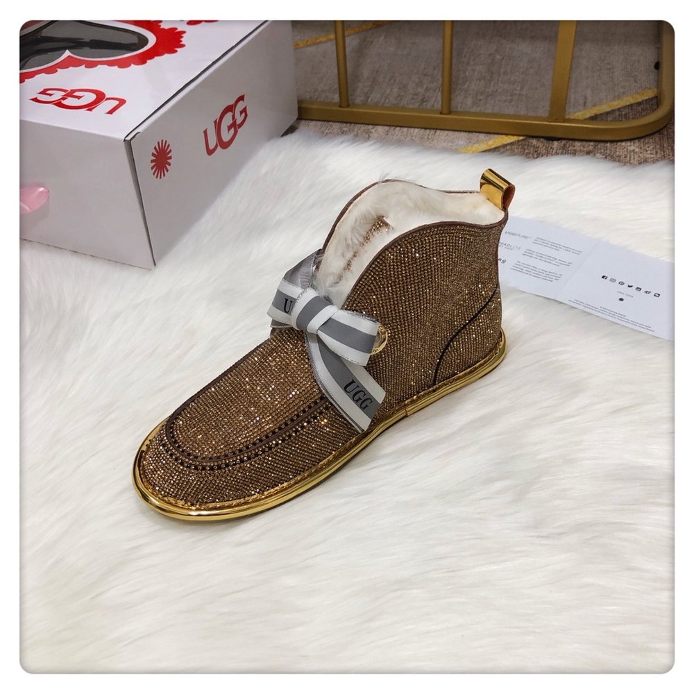 반짝이는 야광 2세대 털볼 리본 2WAY UGG 여성 001-286448