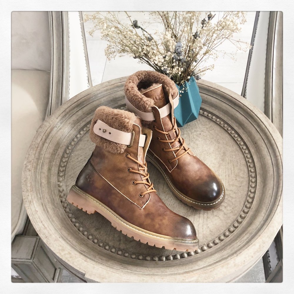 UGG 다크 빈티지 마틴 부츠 001-286462