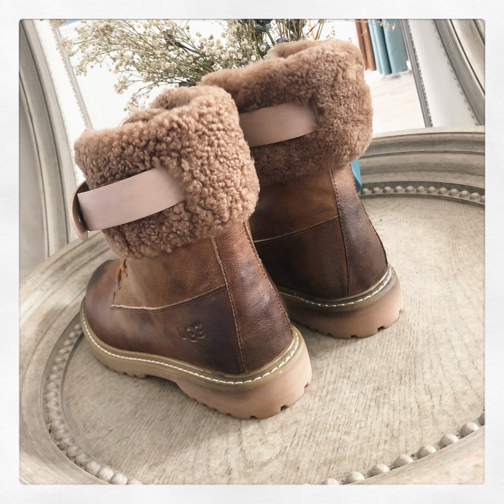 UGG 다크 빈티지 마틴 부츠 001-286462