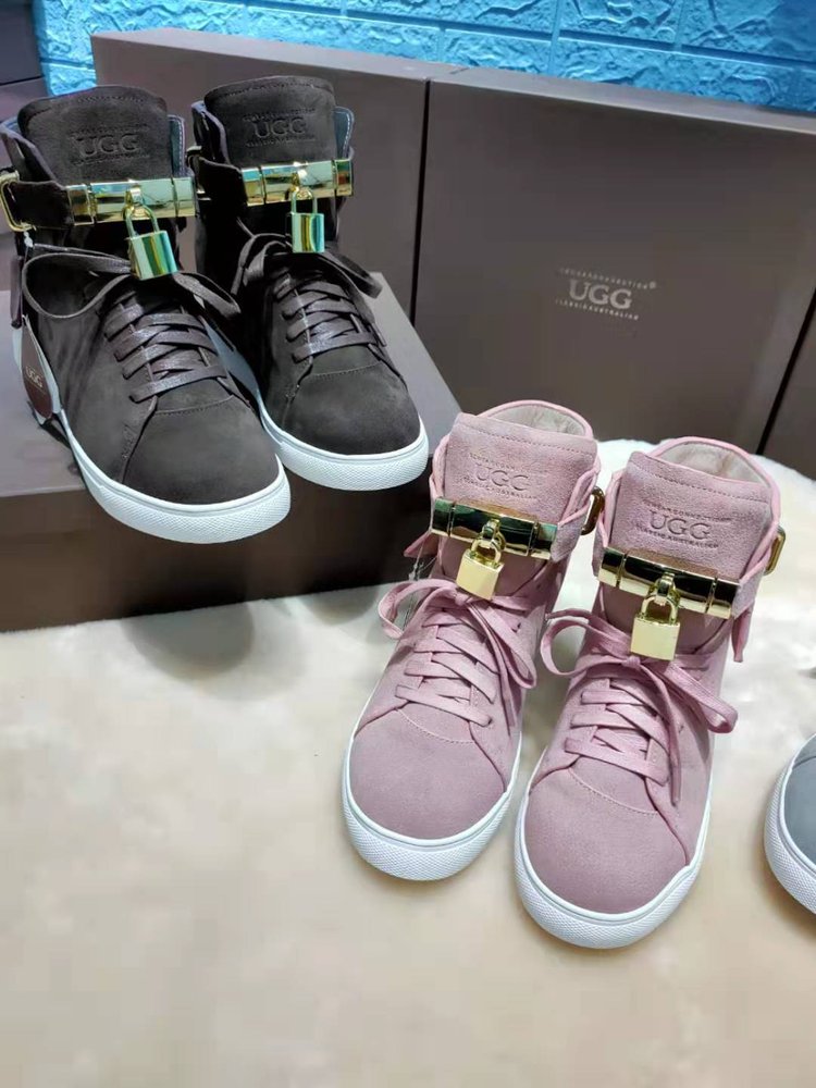 UGG 스웨이드 양털 내피 키높이 부츠 001-286474