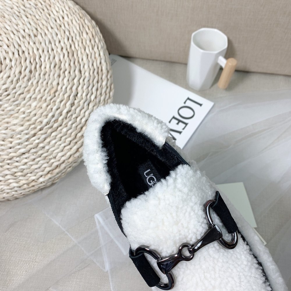 UGG 테디 베어 로퍼 001-286477