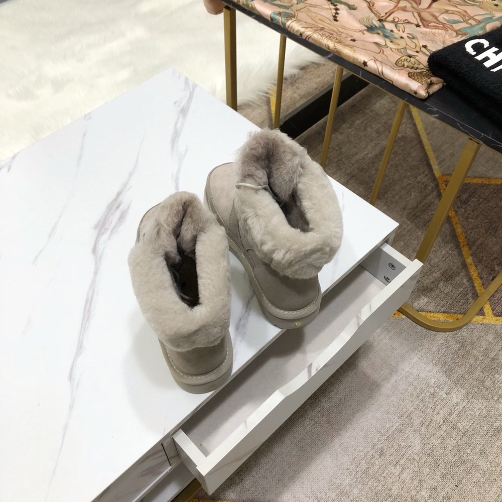 UGG 한정판 레트로 부츠 001-286480