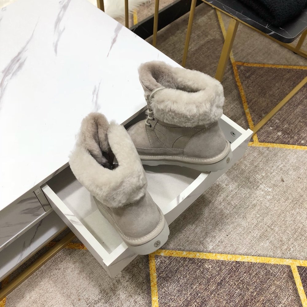 UGG 한정판 레트로 부츠 001-286480