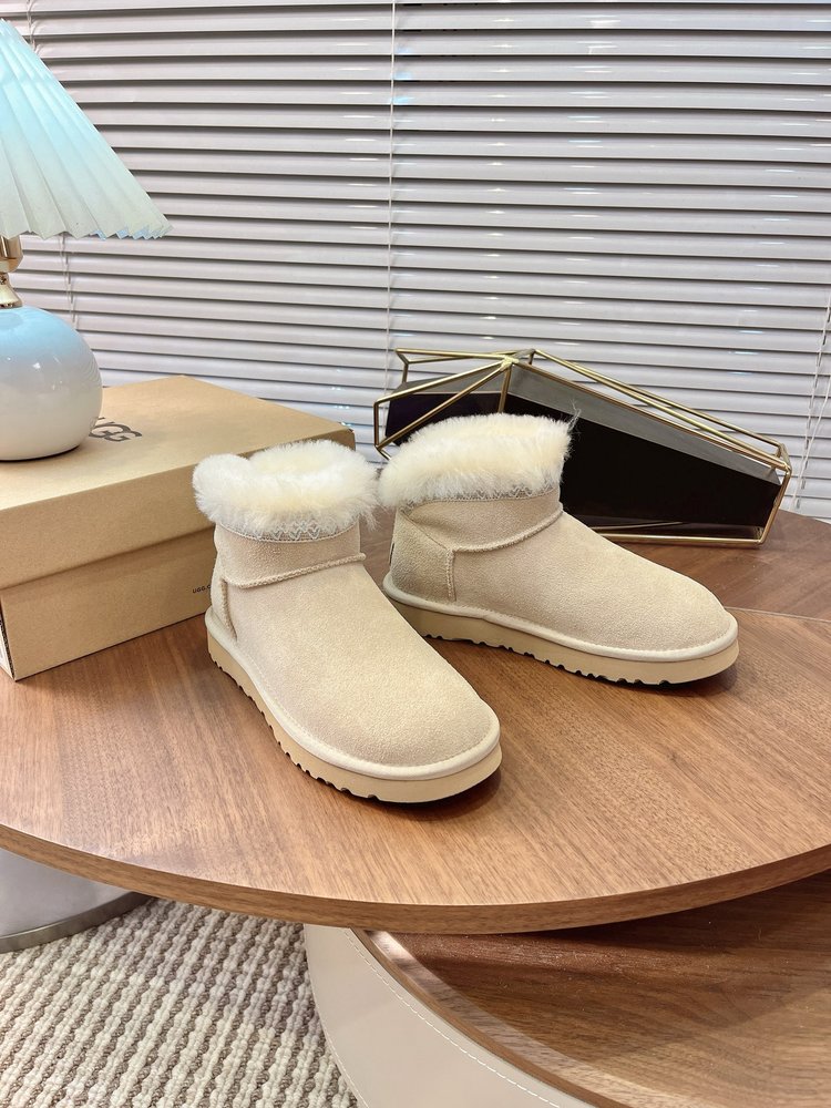 UGG 스웨이드 방한 숏부츠 001-286485