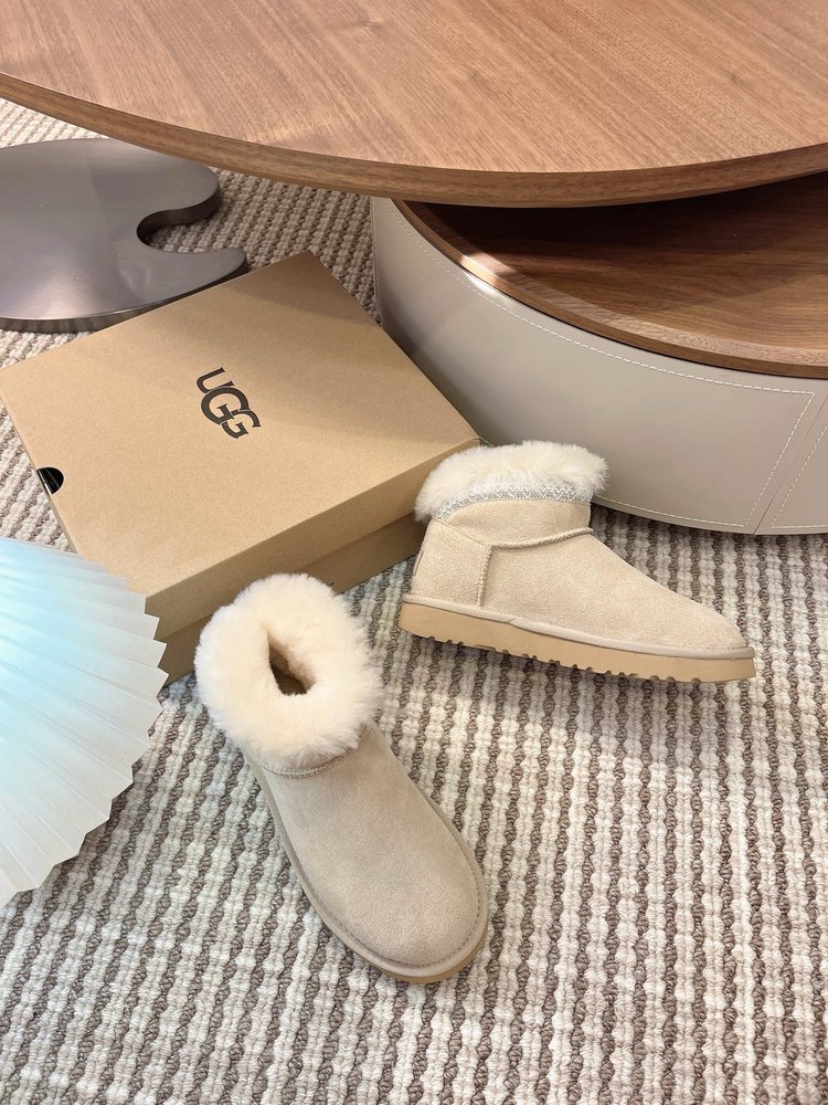 UGG 스웨이드 방한 숏부츠 001-286485