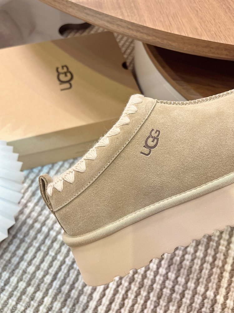 UGG Tazz 오지직 두꺼운 밑창 양모 슬리퍼 001-286491