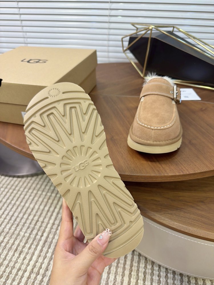 UGG 에블리나 크로그 플립플랍 001-286534