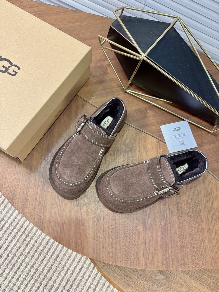 UGG 에블리나 퍼 슬리퍼 001-286535