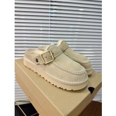 UGG 에블리나 크로그 버클 털 슬리퍼 001-286536