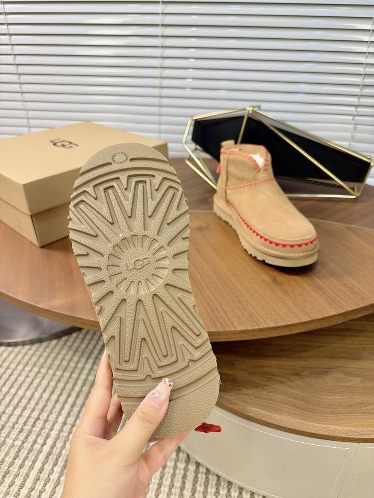 UGG 자수 민속풍 프린지 스노우부츠 001-286542