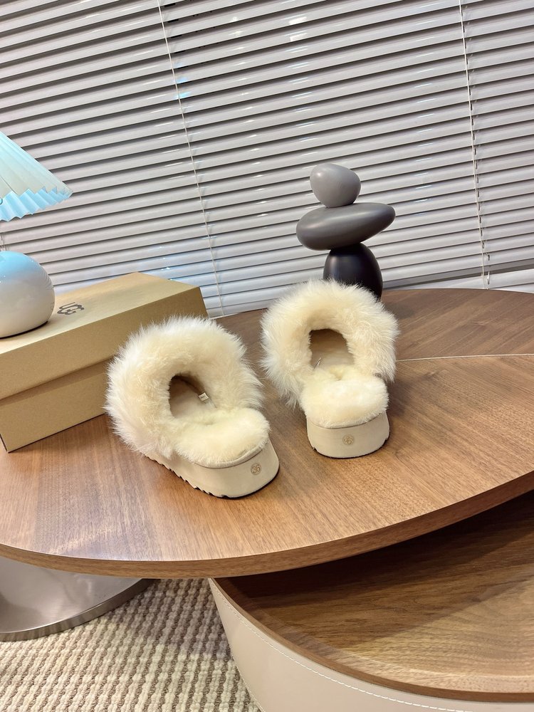 UGG 여성 클래식 털 슬리퍼 001-286551