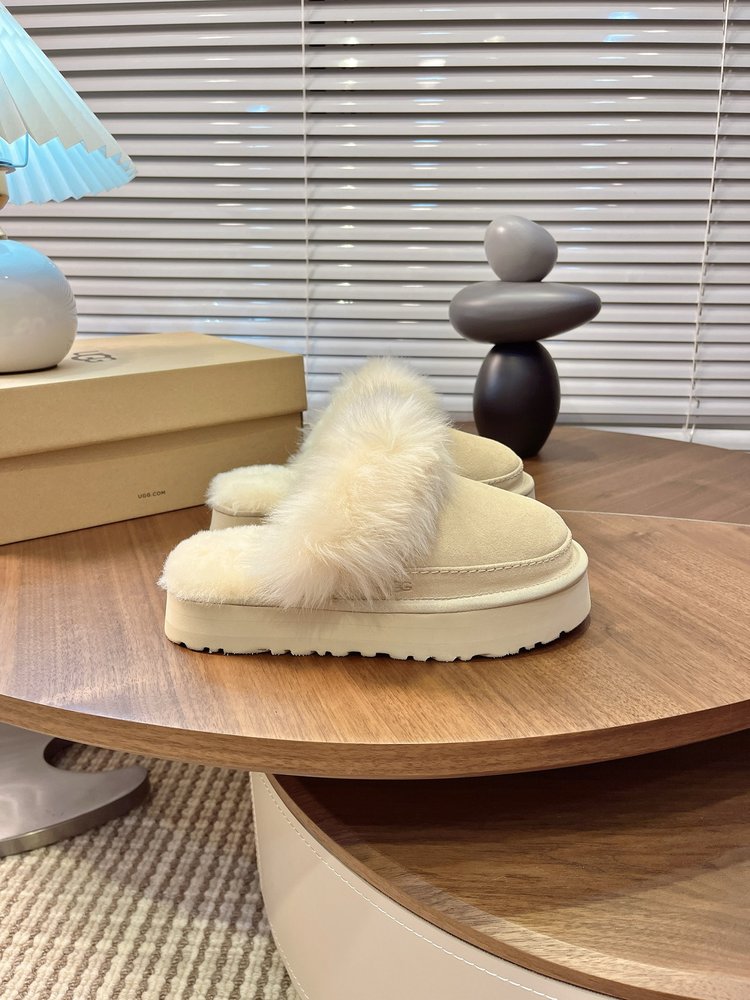UGG 여성 클래식 털 슬리퍼 001-286551