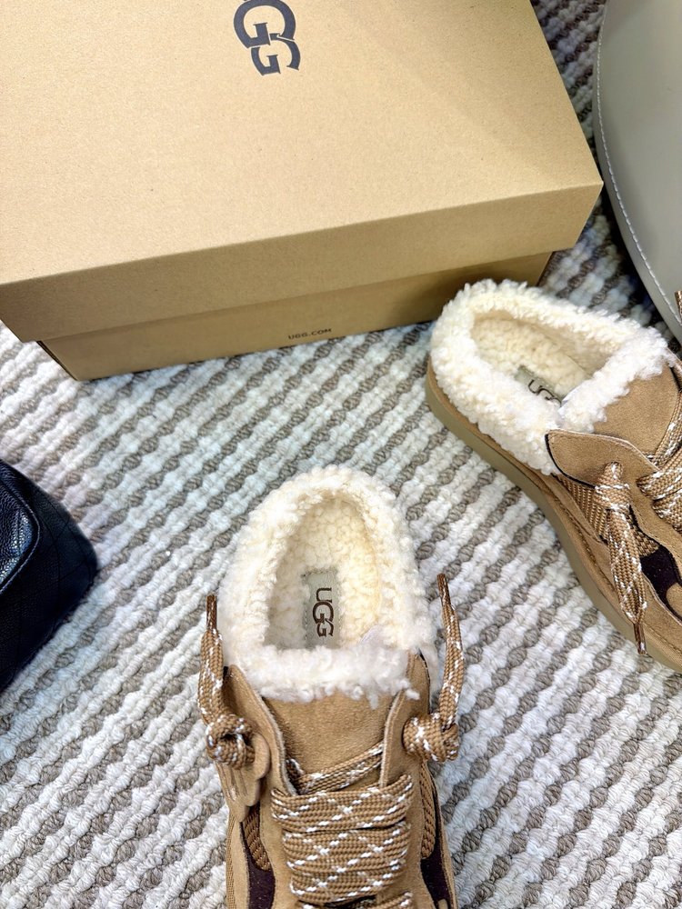 UGG 메르뮬러 캐주얼 슬리퍼 001-286552
