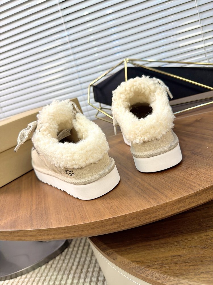 UGG 메르뮬러 슬리퍼 001-286554