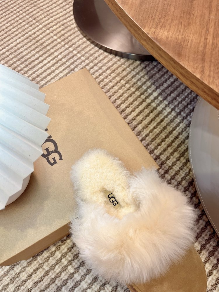 UGG 티츠쿠트 여성 털 슬리퍼 001-286563