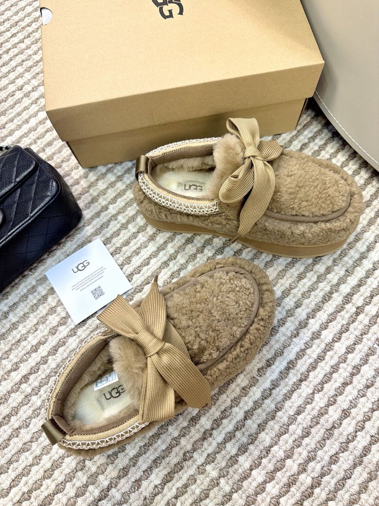UGG 여성용 타츠 스니커즈 클래식 퍼 앵클부츠 001-286564