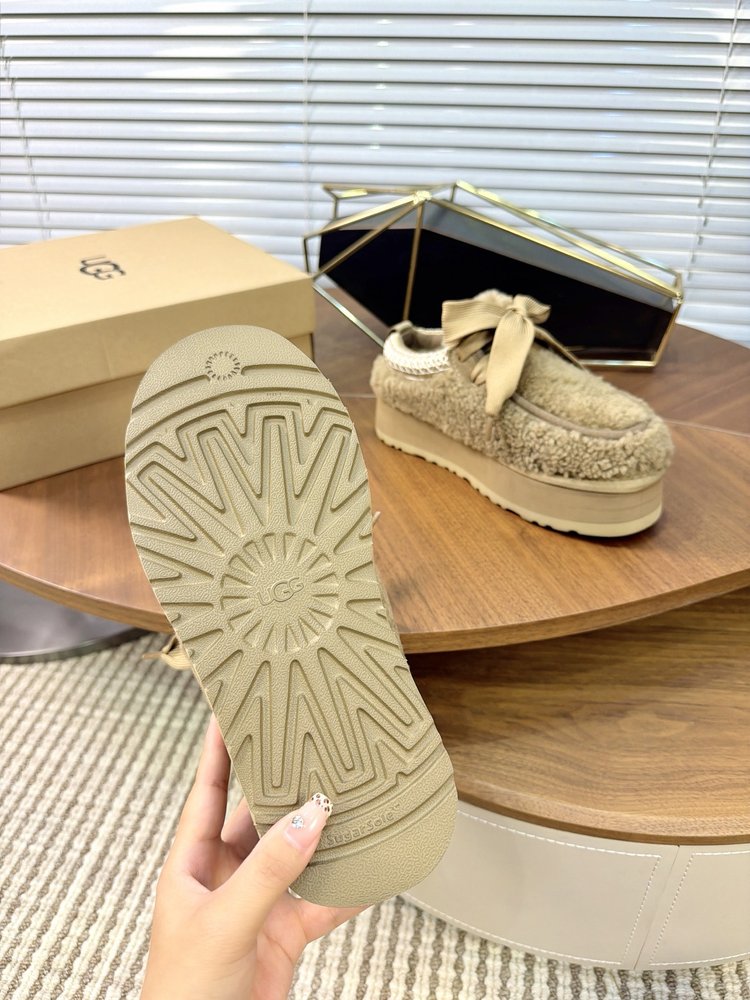 UGG 여성용 타츠 스니커즈 클래식 퍼 앵클부츠 001-286564