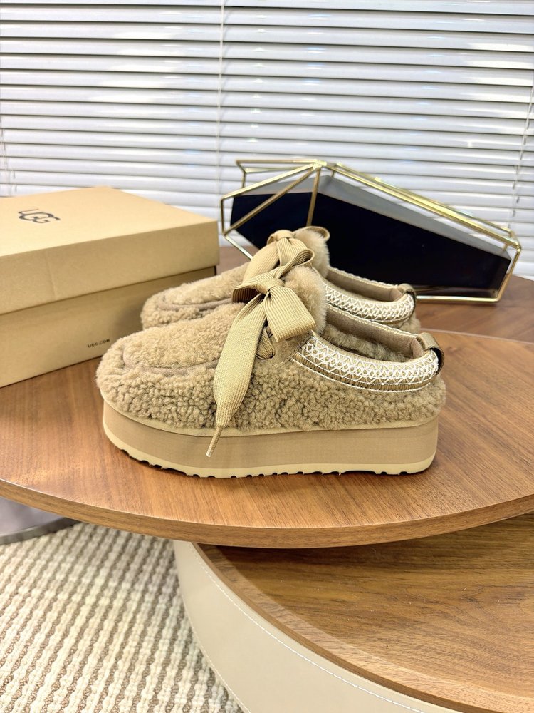 UGG 여성용 타츠 스니커즈 클래식 퍼 앵클부츠 001-286564