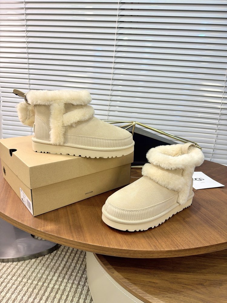 UGG 여성 클래식 미니 스노우부츠 001-286568