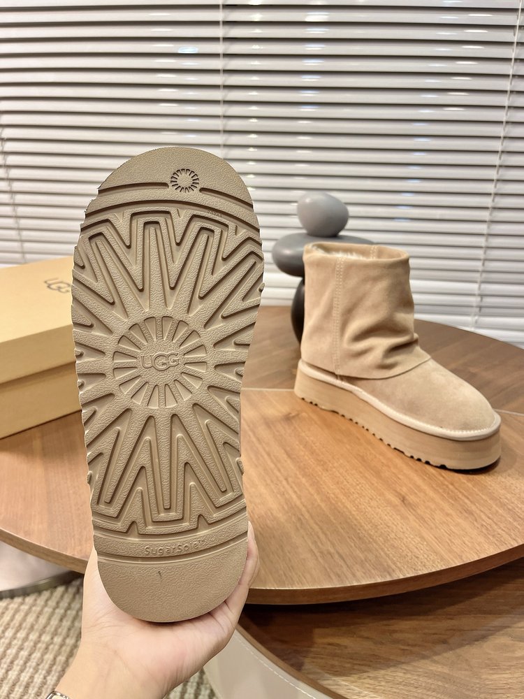 UGG 두꺼운 밑창 스노우 부츠 001-286571