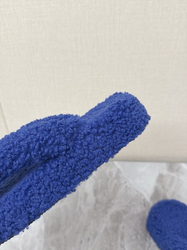 발렌시아가 테디 보아 플립플랍 001-286946