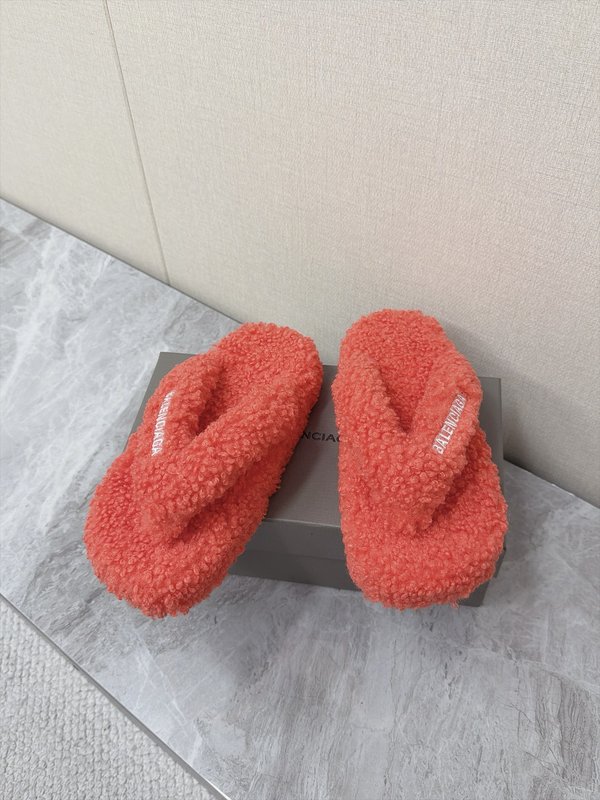 발렌시아가 커플 테디 퍼플립플롭 001-286947