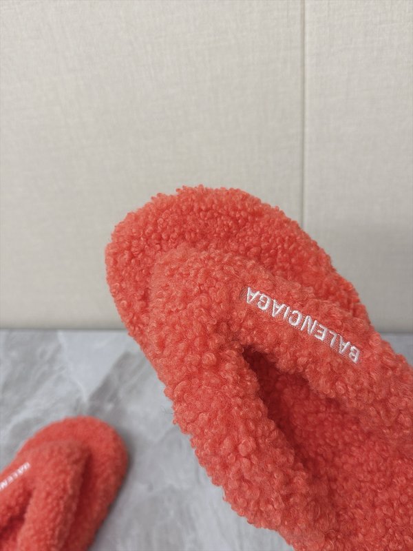 발렌시아가 커플 테디 퍼플립플롭 001-286947