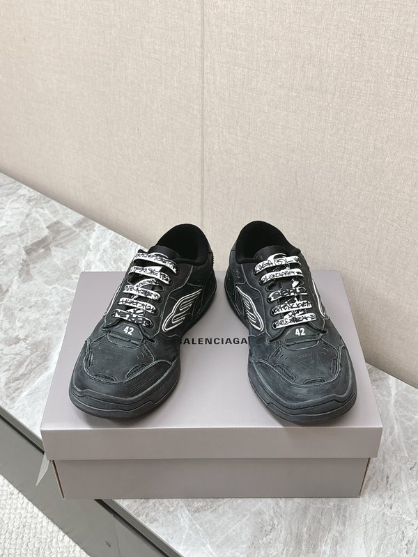 발렌시아가 햄튼 커플 운동화 001-286955