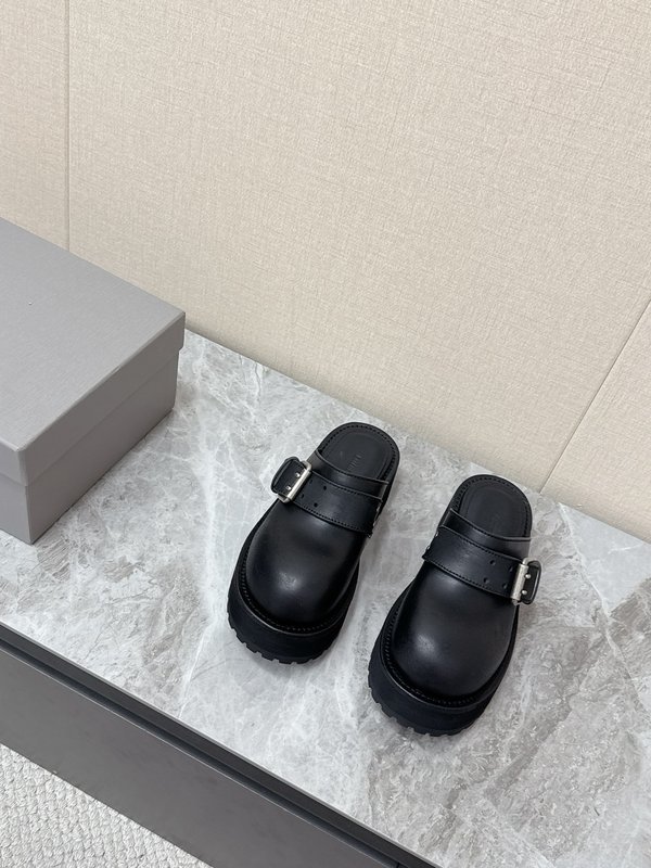 발렌시아가 두꺼운 밑창 메탈 버클 뮬 버켄 슬라이드 001-286974