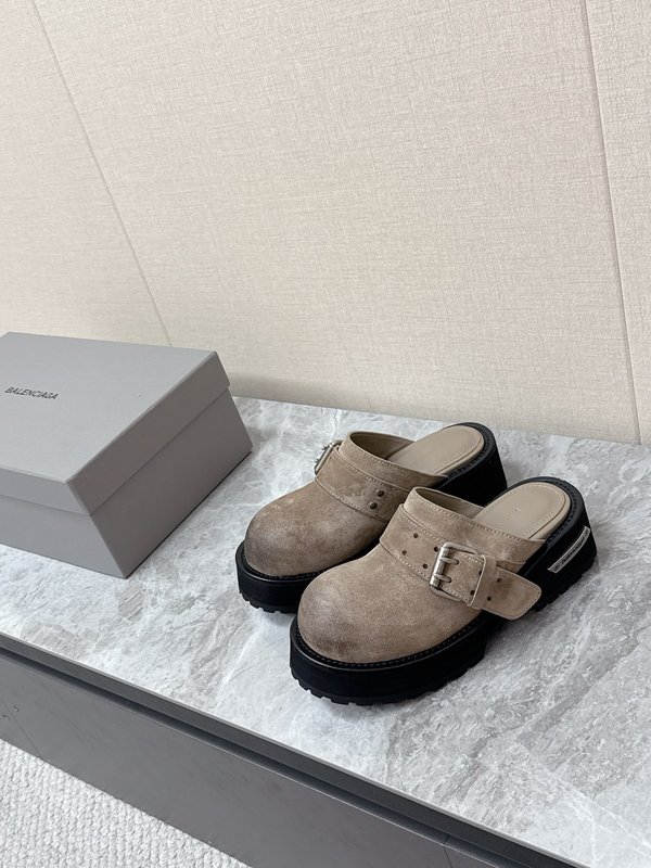 발렌시아가 두꺼운 밑창 메탈 버클 뮬 보켄 슬리퍼 001-286975