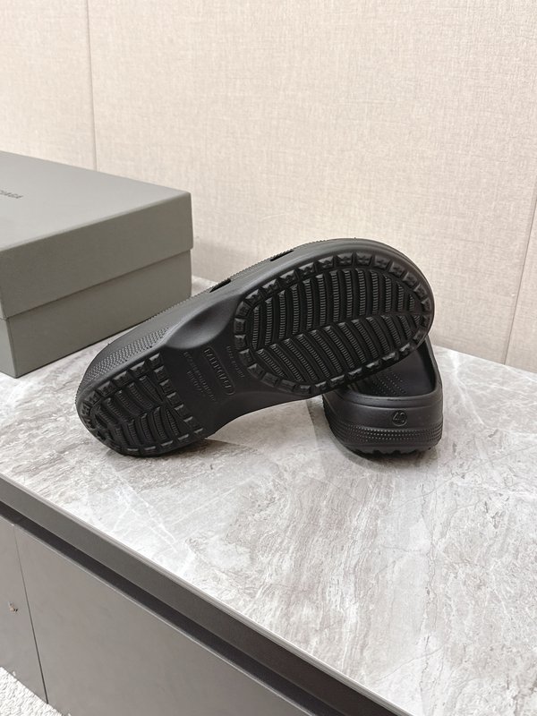 발렌시아가 커플 슬리퍼 001-286981