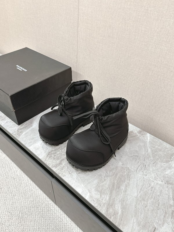 발렌시아가 스키 컬렉션 스노우부츠 001-286985